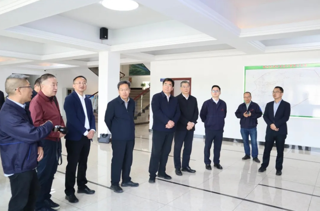 九三学社中间带领一行到临东港热电调研指点
